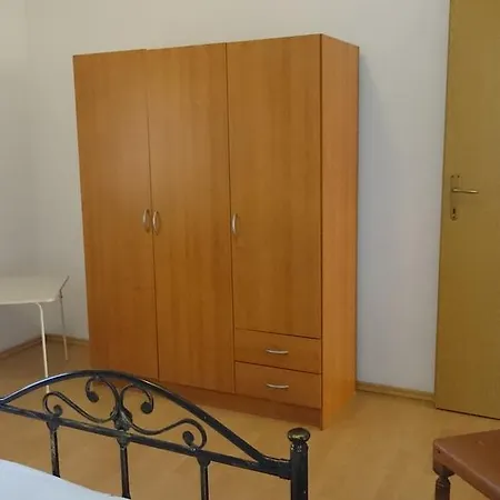 Ombretta شقة